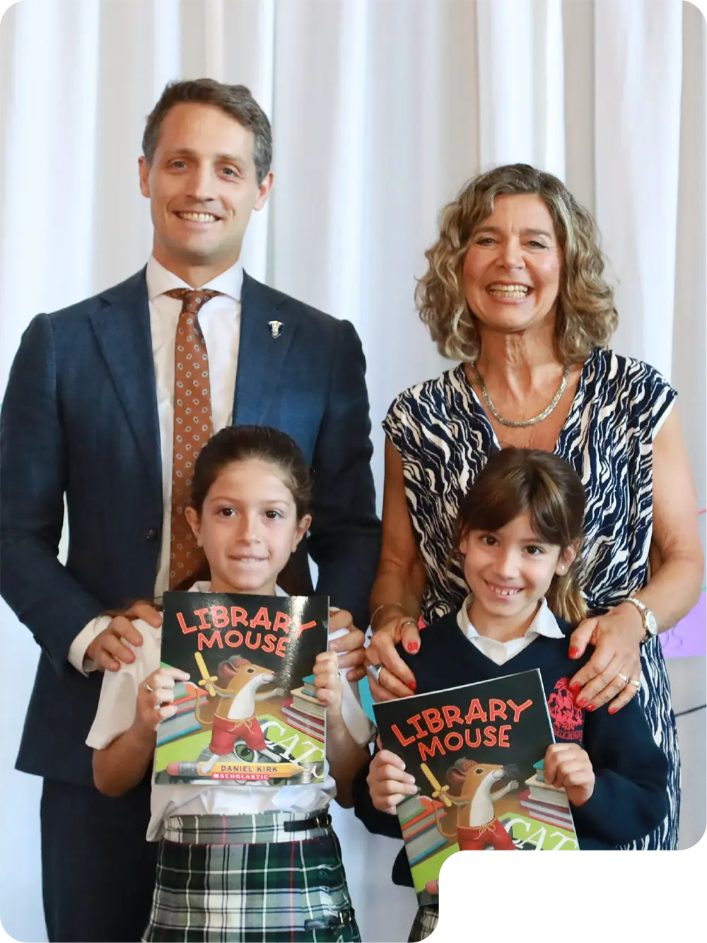 2025_STG_DG_WebGalerias_Nosotros_GaleríaPrincipal_V1-04