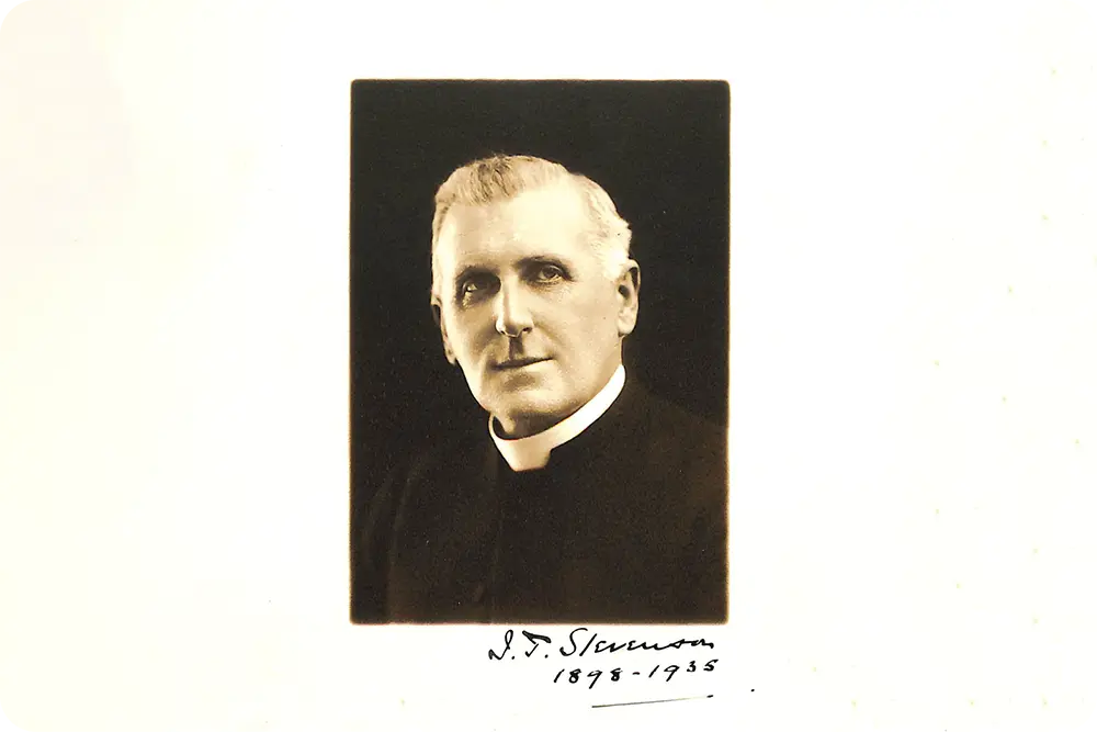 2025_STG_DG_WebGalerias_Nosotros_HitosLinea_V1_1898