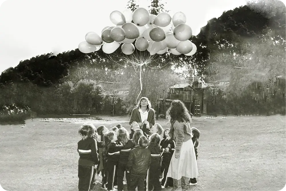 2025_STG_DG_WebGalerias_Nosotros_HitosLinea_V1_1988