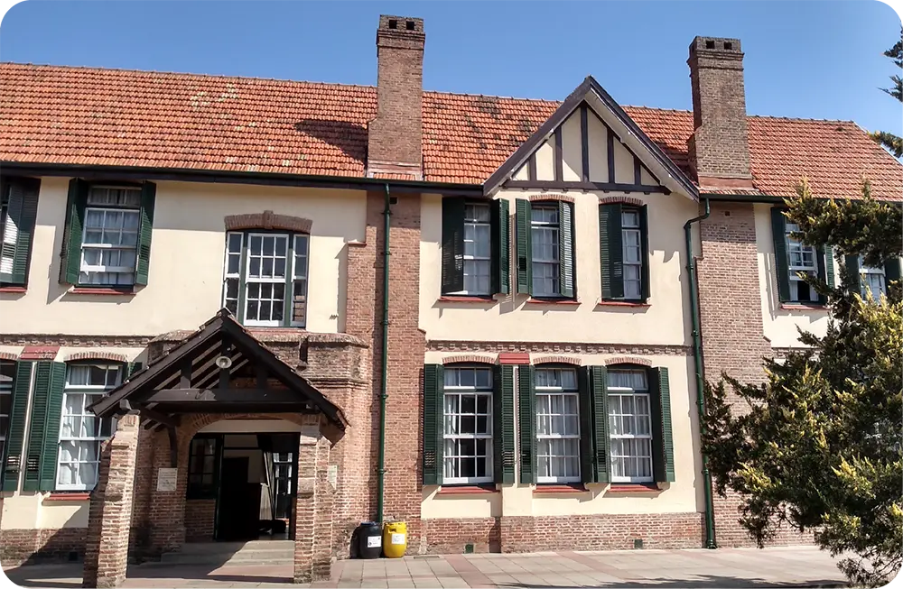 2025_STG_DG_WebGalerias_Nosotros_SliderSedesQN_V1-02