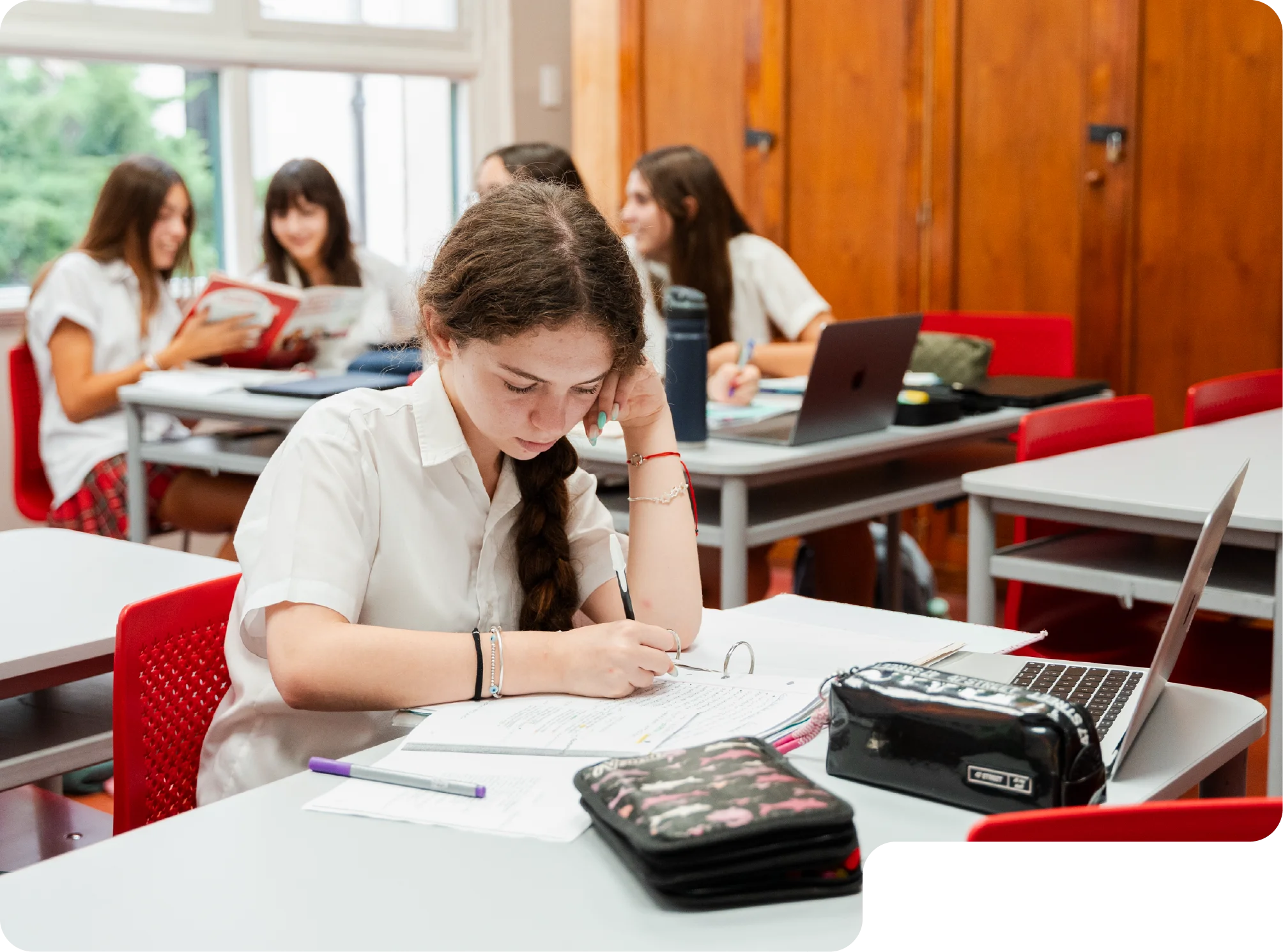 2025_STG_DG_WebGalerias_Home_AcercadelStGeorge_V1-10